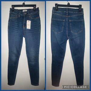 Forever 21 Women's Dark Blue Skinny Jeans